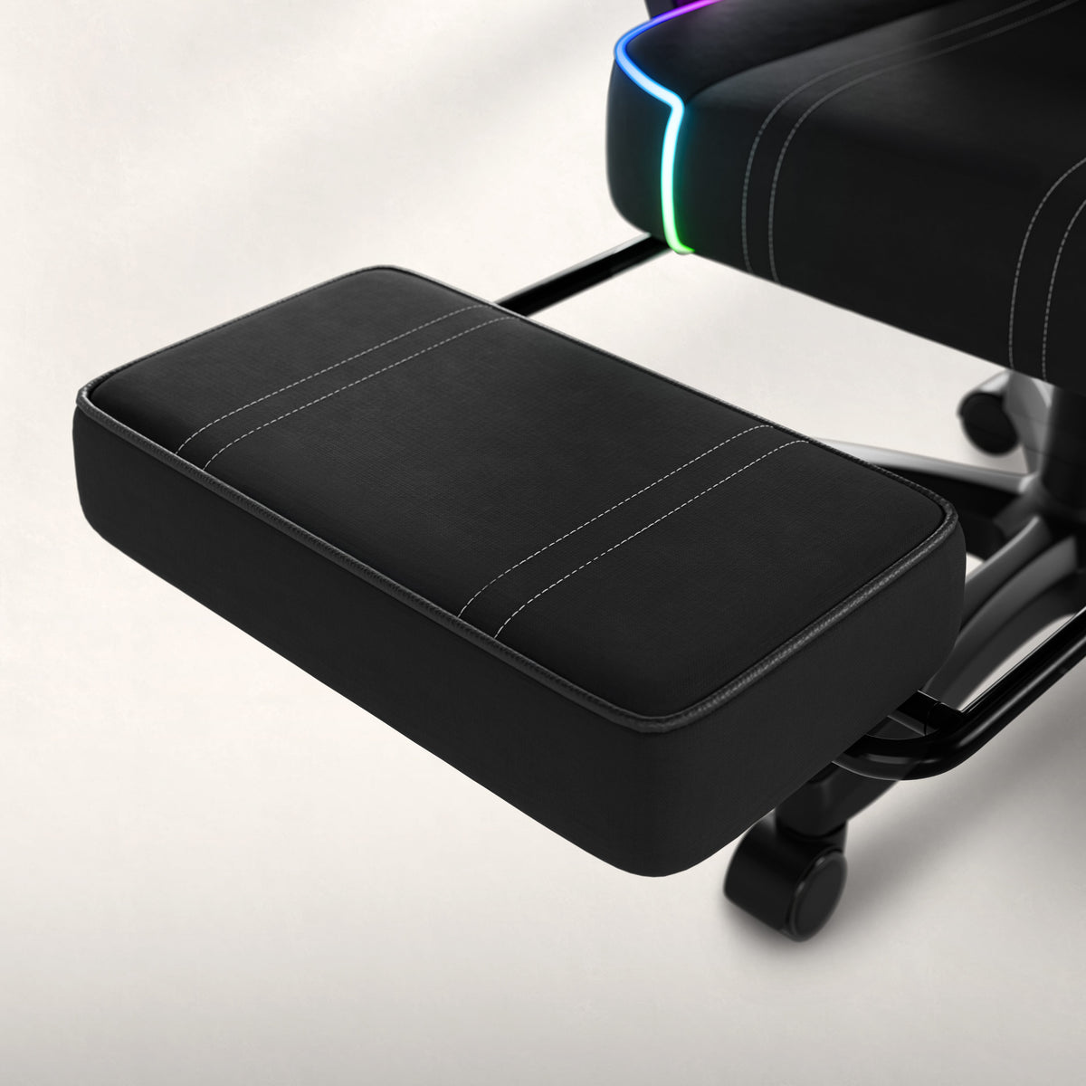 Huzaro Force 3.7 RGB Black gaming chair