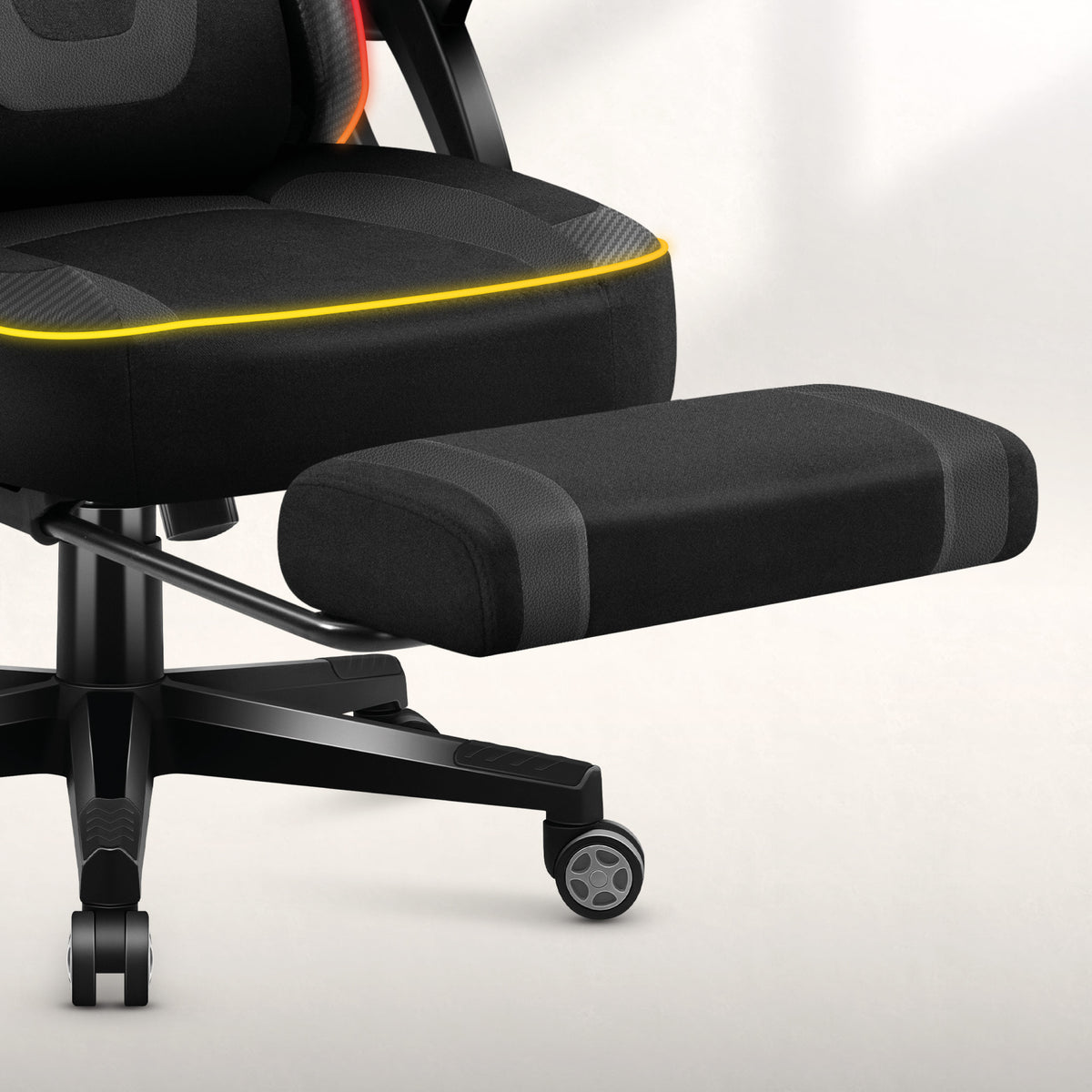 Retractable footrest