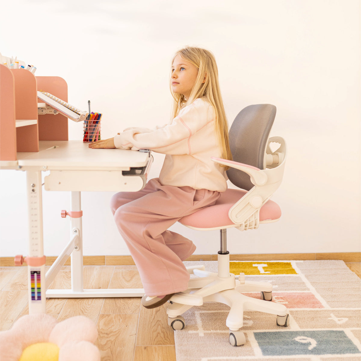 A desk that grows with your child