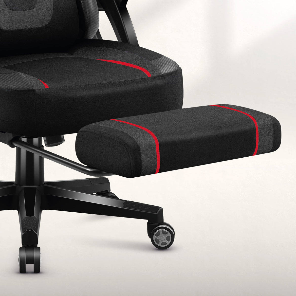 Retractable footrest